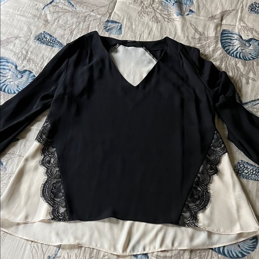 Oasis Black and Cream Lace Blouse